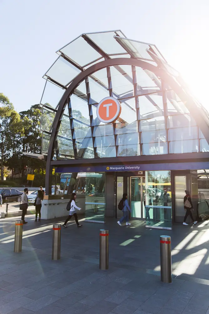 Macquarie University train station